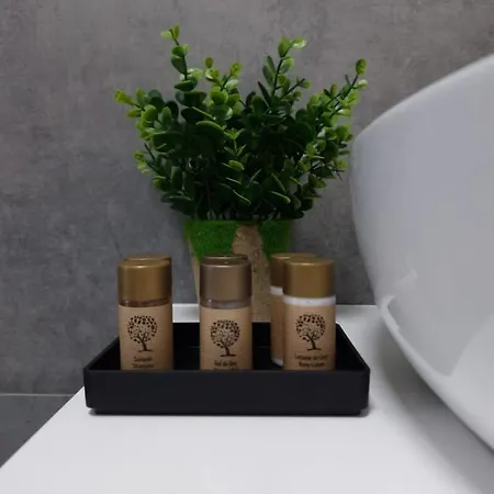 Апартаменти Oak Columna