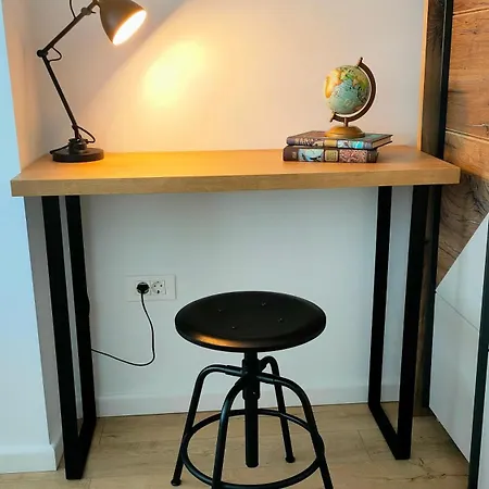 Апартаменти Oak Columna