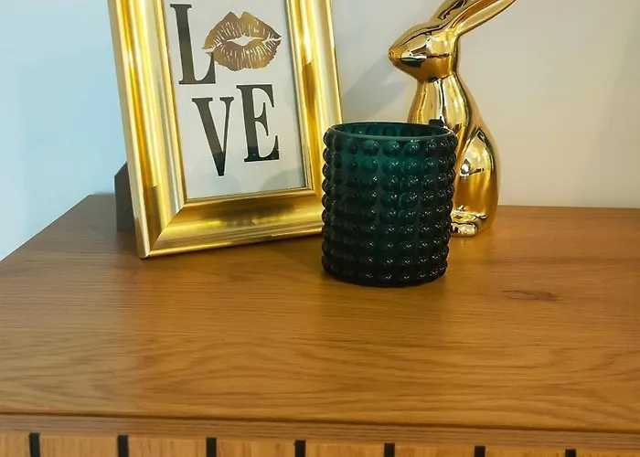 Апартаменти Oak Columna