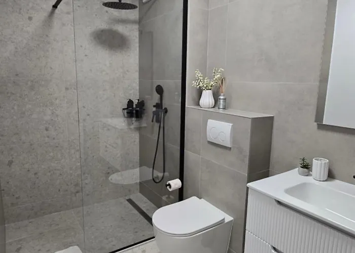 Oak Columna Lägenhet *